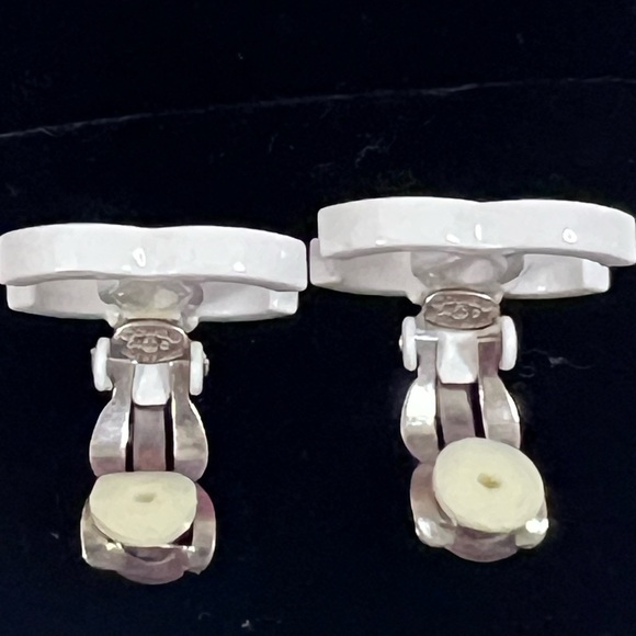 Authentic Preloved Vintage CHANEL Silver Plated CC Logos White Clip Earr… - Picture 8 of 8